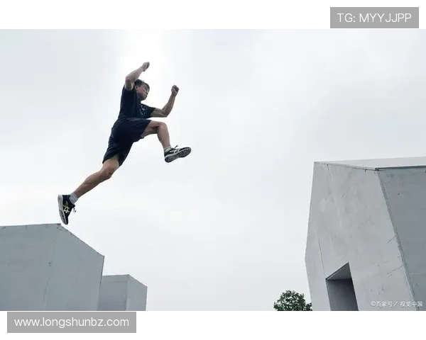 成都极限运动队在世界街舞大赛中的耐力表现引发热议与赞赏